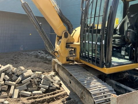 2016 Caterpillar 30800 Excavator