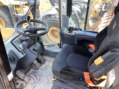 2021 Caterpillar 950M Wheel Loader