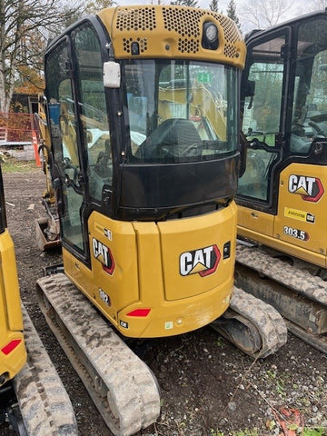 2021 Caterpillar 302-05 Excavator